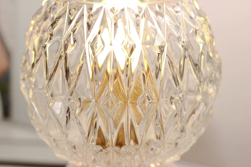 Lampe à poser - Globe en verre Vintage Ciselé et Base en marbre - Emma - Image 4