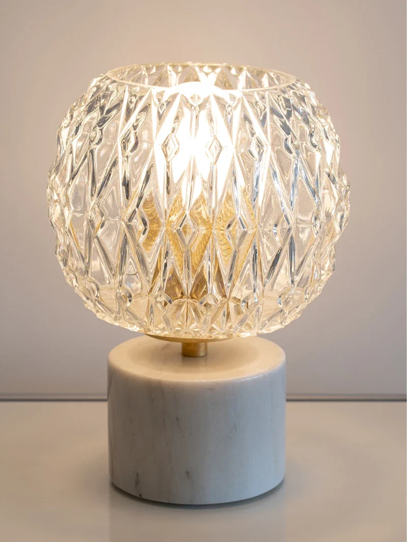 Lampe à poser - Globe en verre Vintage Ciselé et Base en marbre - Emma - Image 7