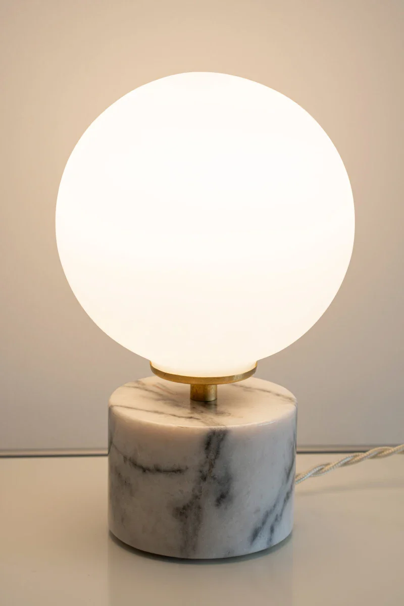 Lampe à poser - Globe en verre Vintage Opaline et Base en marbre - Laura - Image 11