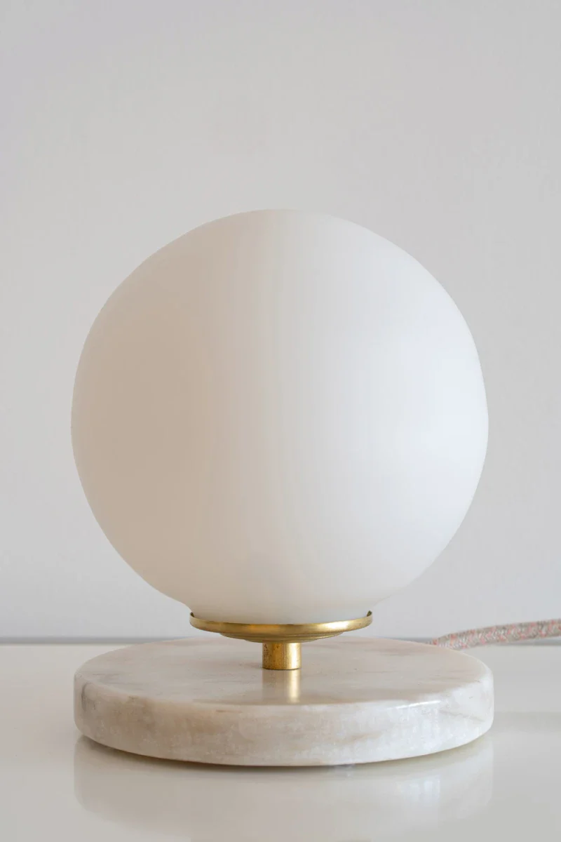 Lampe à poser Vintage - Opaline et Base en marbre - Isabelle - Image 15