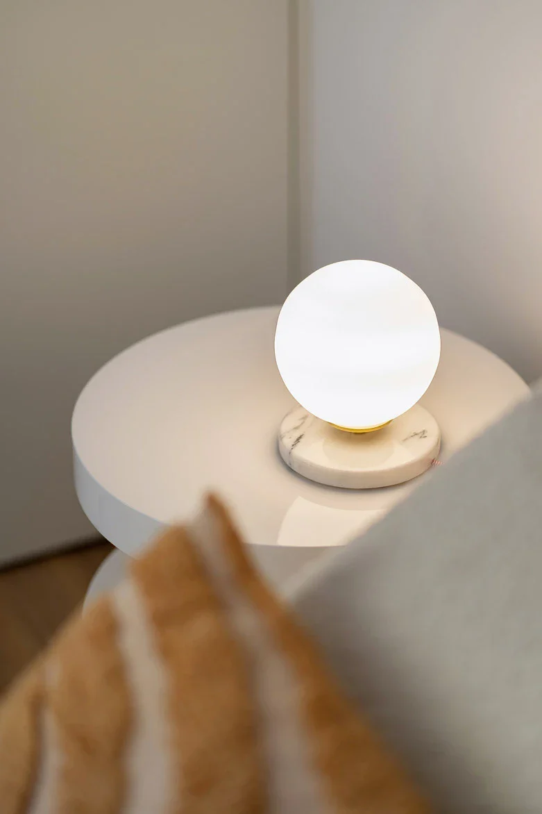 Lampe à poser Vintage - Opaline et Base en marbre - Isabelle - Image 18