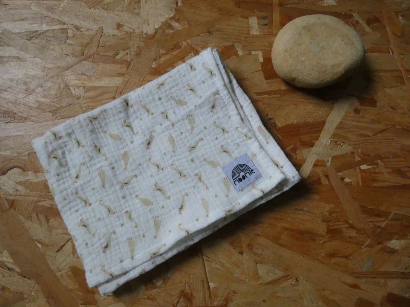 Lange bébé en coton bio – Imprimé Oies - Image 2