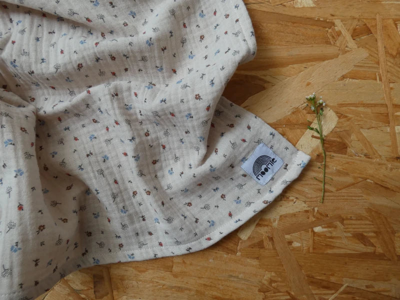 Lange fleuri en coton bio - Fait main en France - Image 3