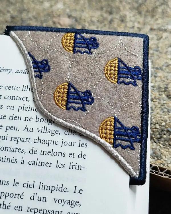 Marque-pages en tissu brodé - Image 4