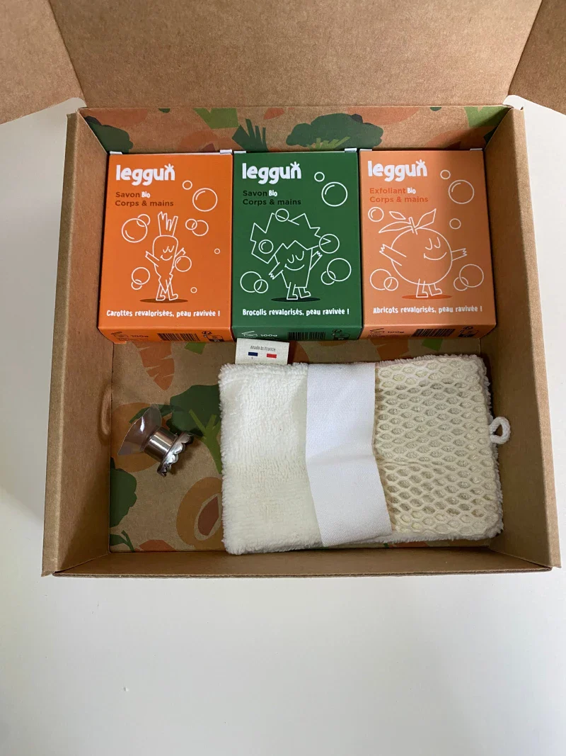 Pack découverte savons antigaspi avec 3 savons et 2 accessoires - Image 3