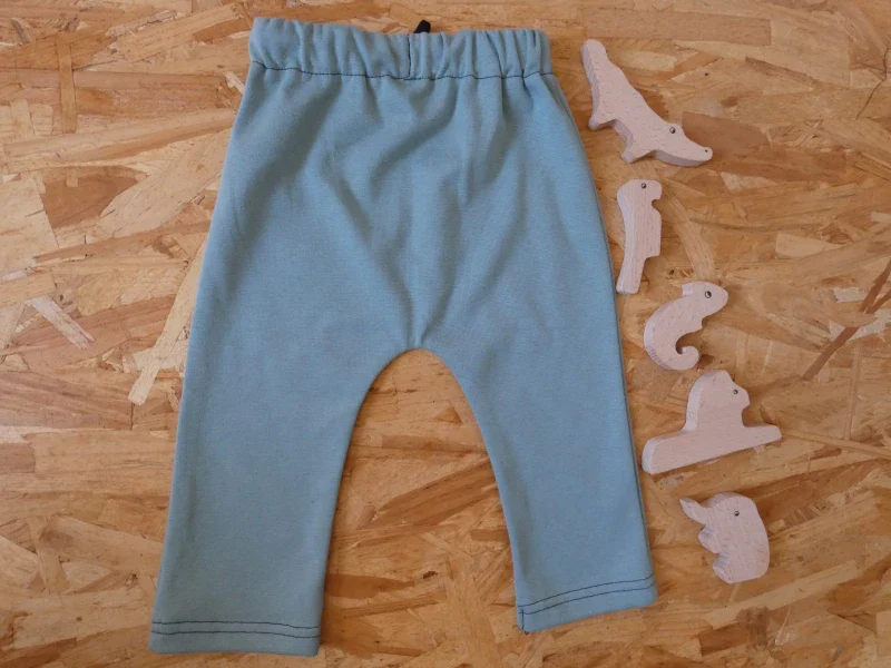 Pantalon jogpant bleu iceberg en coton bio - Moomie - Image 5