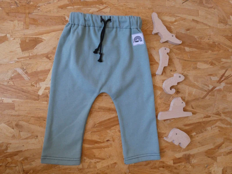 Pantalon jogpant bleu iceberg en coton bio - Moomie - Image 6