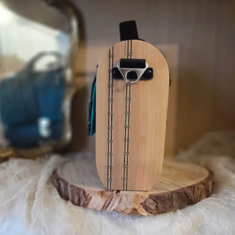 Petit cartable en bois et alter-cuir de raisin noir - Image 6