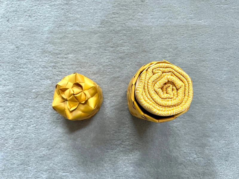 Petite écharpe en coton avec écrin en palmier tressé - Or - Image 7