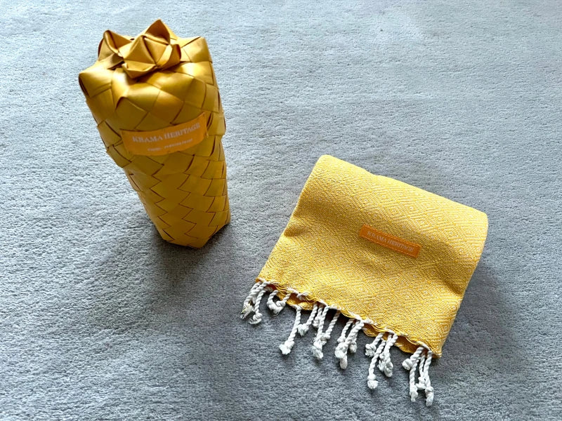Petite écharpe en coton avec écrin en palmier tressé - Or - Image 8