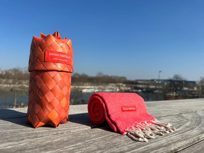 Petite écharpe en coton avec écrin en palmier tressé - Orange Corail - Image 2
