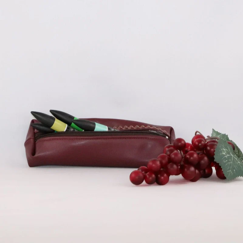 Petite trousse en alter-cuir de raisin - Image 10