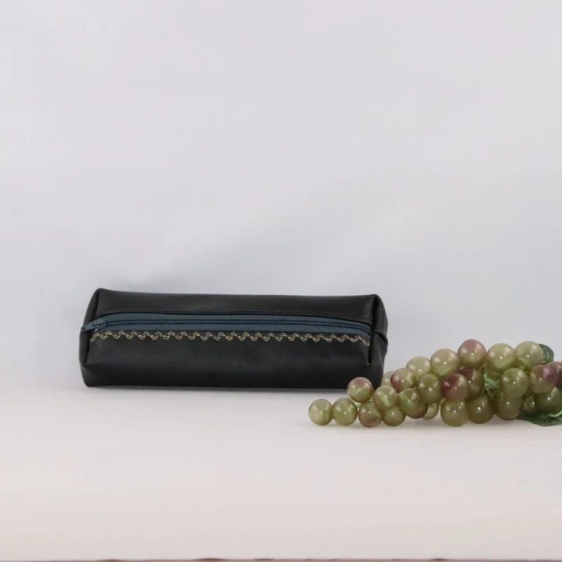 Petite trousse en alter-cuir de raisin - Image 2