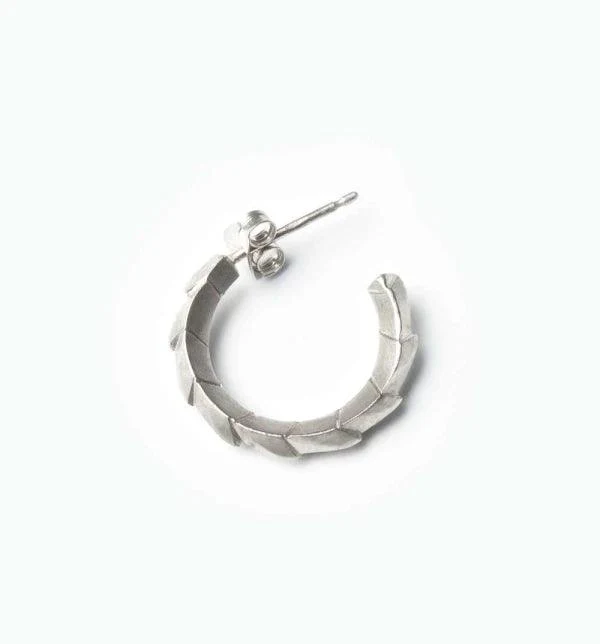 Petites créoles ciselées en argent - Aman - Image 2