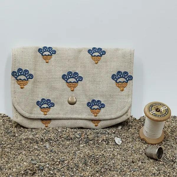 Pochette en lin brodée - Image 10