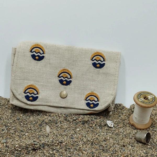 Pochette en lin brodée - Image 5