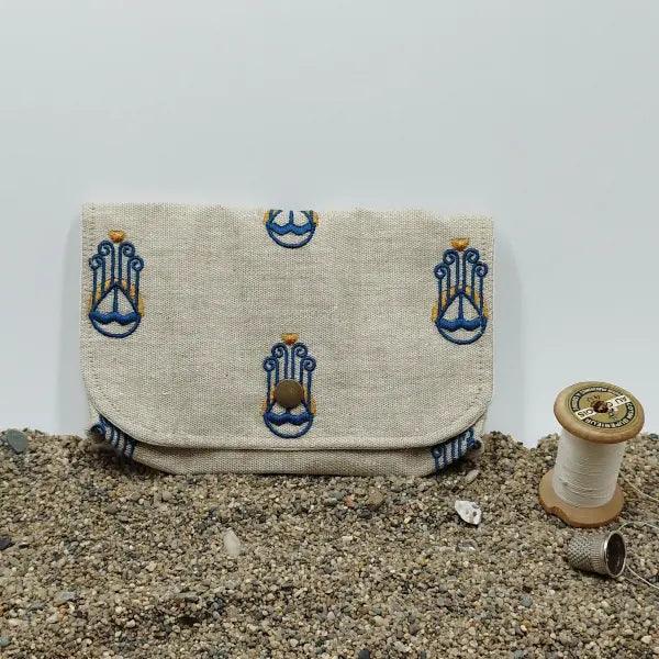 Pochette en lin brodée - Image 6