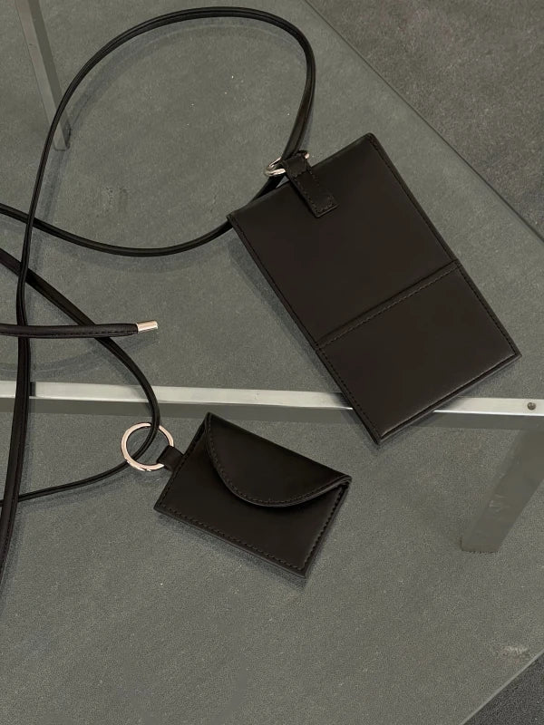 Pochette téléphone à anse Sling en cuir végan Noir - Image 9