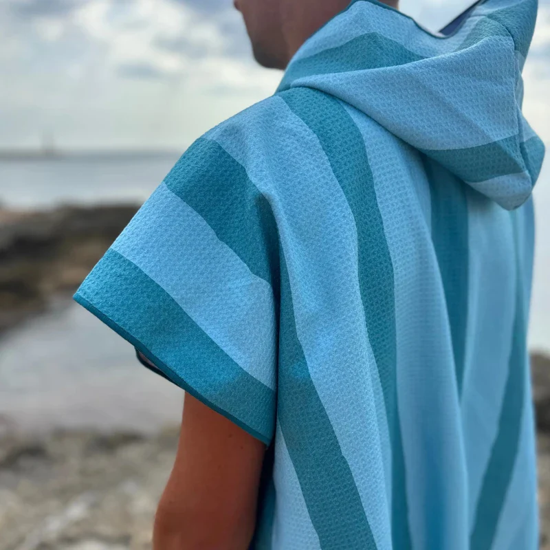 Poncho à capuche pour adulte - Oscar - Image 3