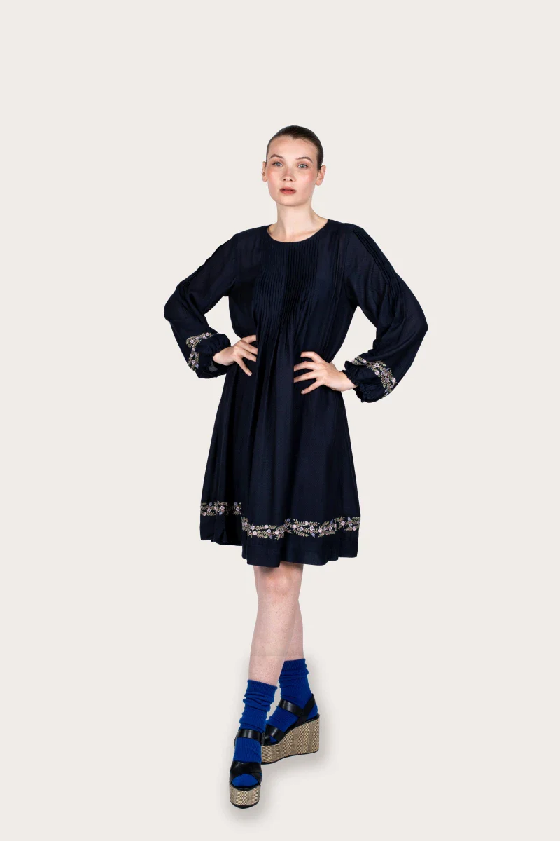 Robe noir en fibre de soja bio - Image 10