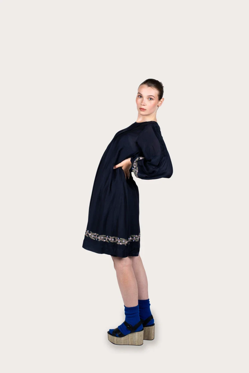 Robe noir en fibre de soja bio - Image 12