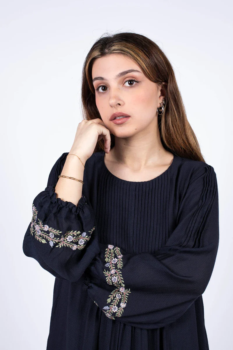 Robe noir en fibre de soja bio - Image 3