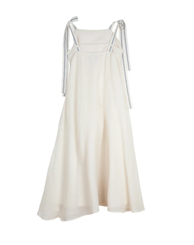 Robe blanche intemporelle et éco-conçue - Image 13
