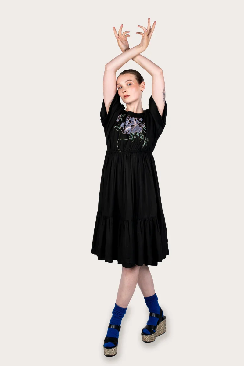 Robe noir bohème brodée Laly - Image 12