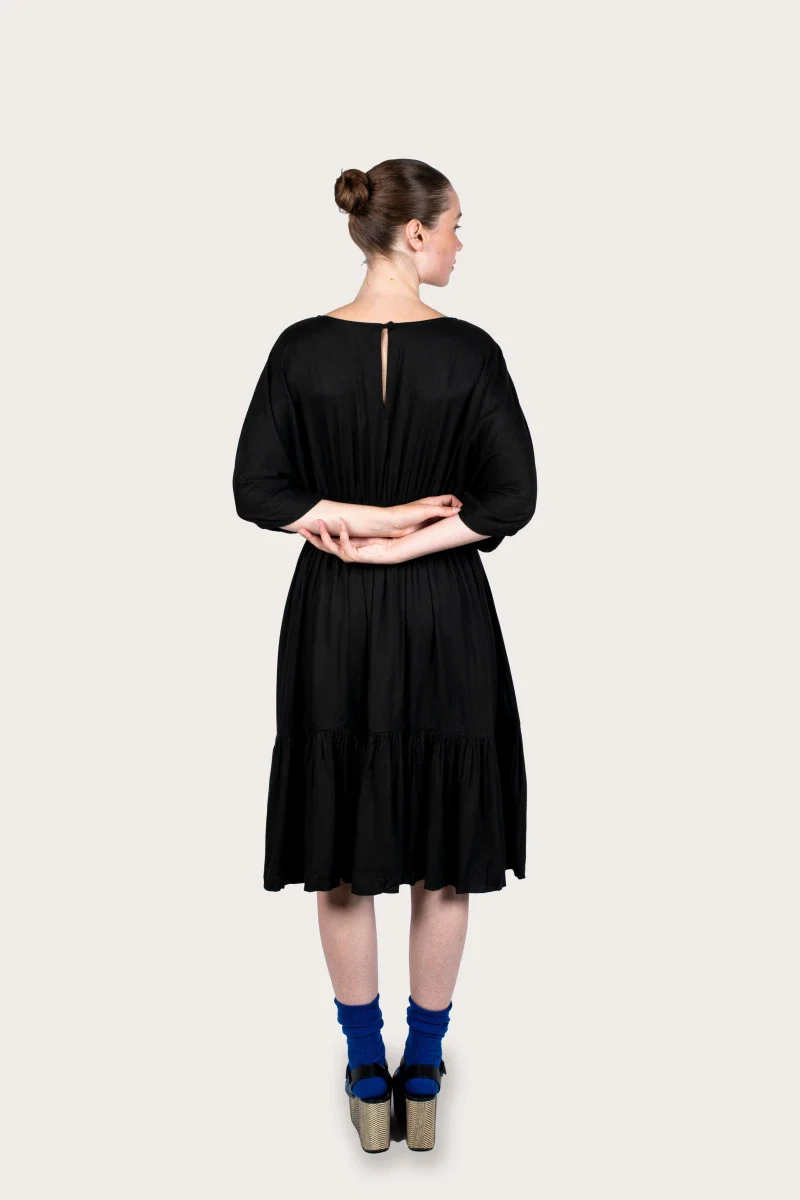Robe noir bohème brodée Laly - Image 16