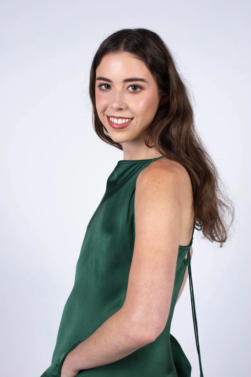 Robe verte longue en fibre de pétales de roses - Image 4