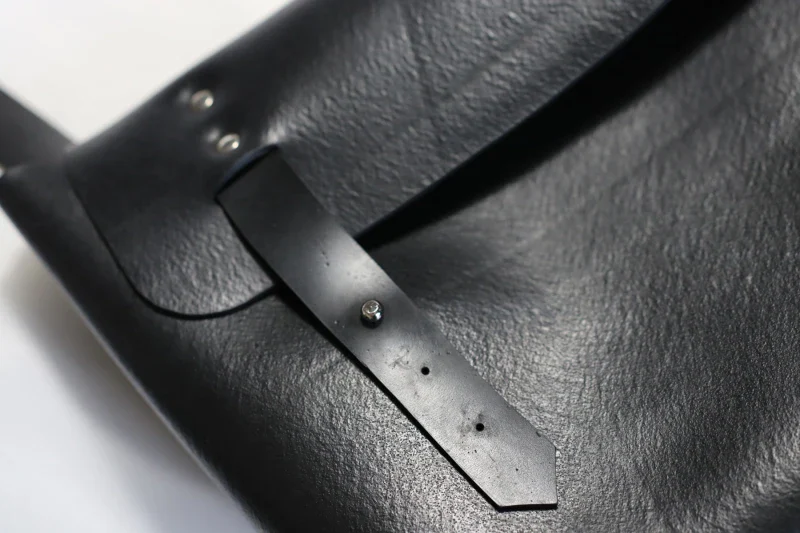 Sac à bandoulière noir végan - Sésame - Image 2