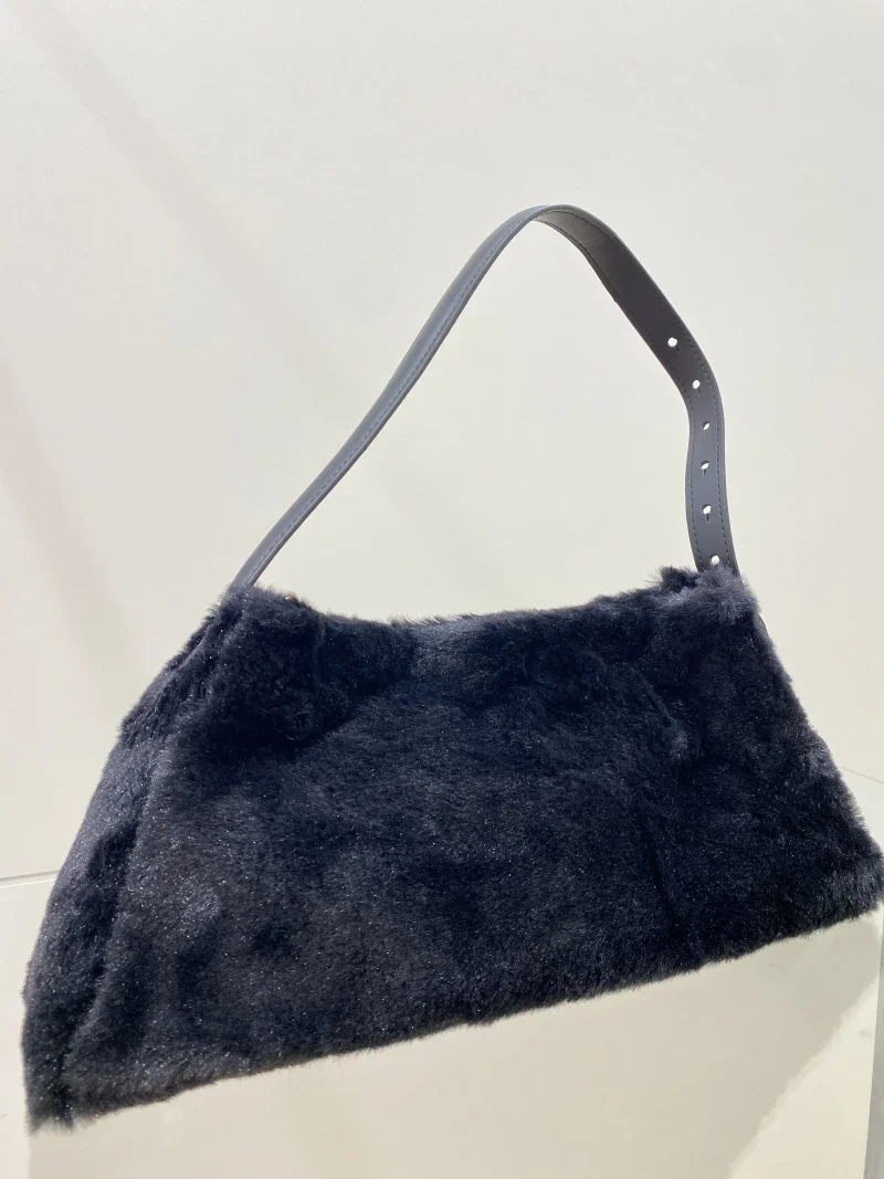 Sac à main vegan fourrure Faux Fur - All day Mini - Image 6