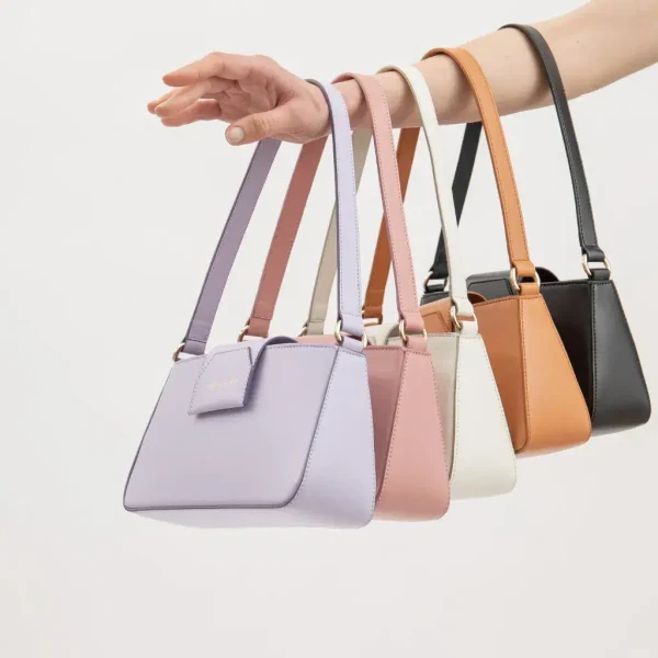 Sac baguette en cuir végan Carmen I Camel - Image 24