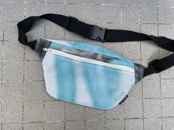 Sac banane française en tissu upcyclé - plusieurs coloris - Image 4