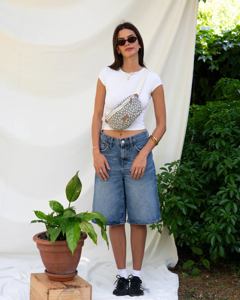 Sac banane verte en matière recyclé - Marguerite - Image 7