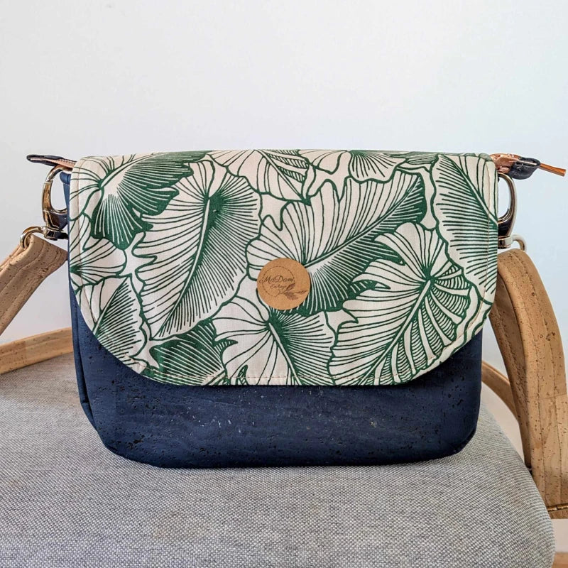Sac bandoulière liège Bleu marine Luna avec rabat interchangeable - Image 10