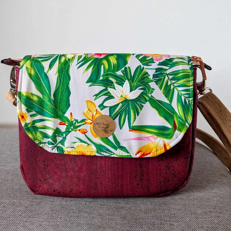 Sac bandoulière liège Rouge Luna avec rabat interchangeable - Image 10