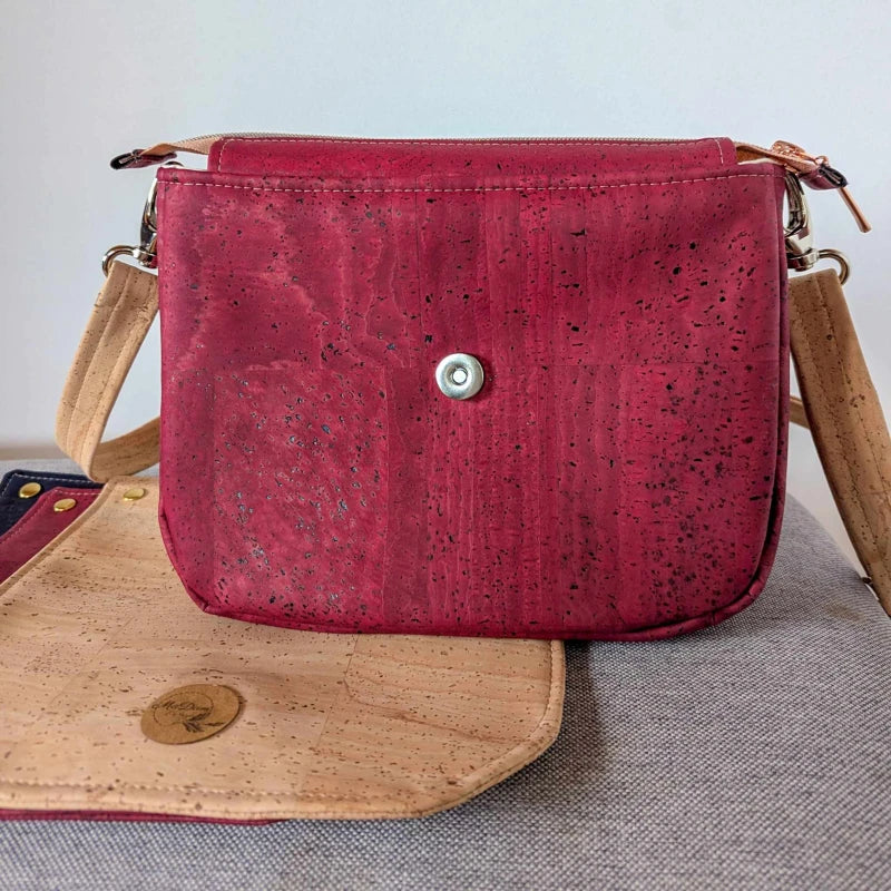 Sac bandoulière liège Rouge Luna avec rabat interchangeable - Image 6
