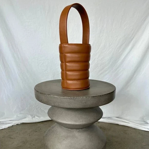 Sac Bucket Mini Matelassé en cuir végan Camel - Image 2