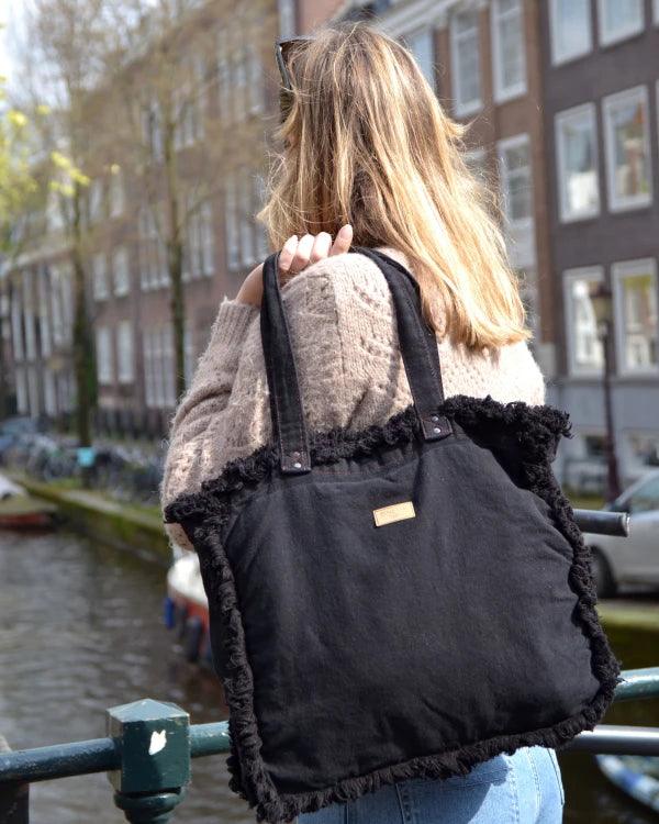 Sac cabas noir en coton bio et upcyclé - Image 11