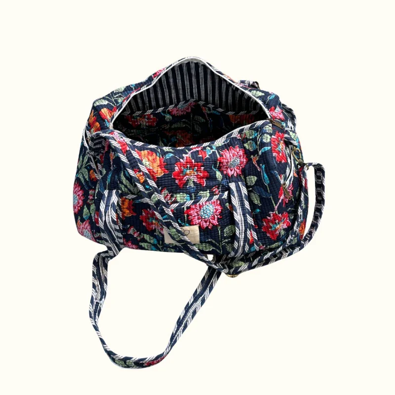 Sac de voyage matelassé – Indian Moonlight Flowers - Image 3