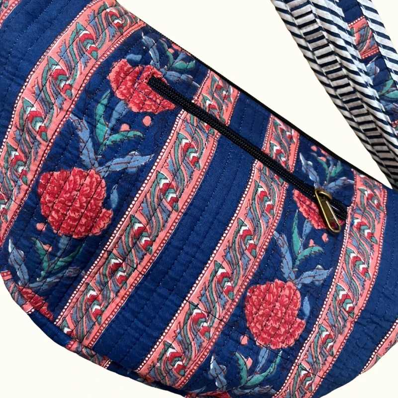 Sac demi-lune matelassé – Nānī-māmāmā – - Image 4
