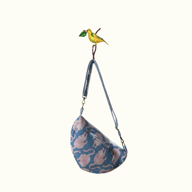 Sac demi-lune matelassé – "Whispering Tiger" - Image 2