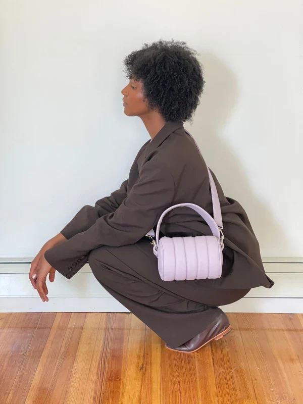 Sac Duffle Mini Matelassé en cuir vegan Lila - Image 4