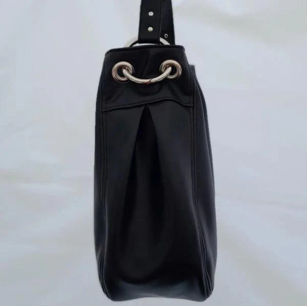 Grand sac fourre-tout en alter-cuir de raisin - Vert - Image 16