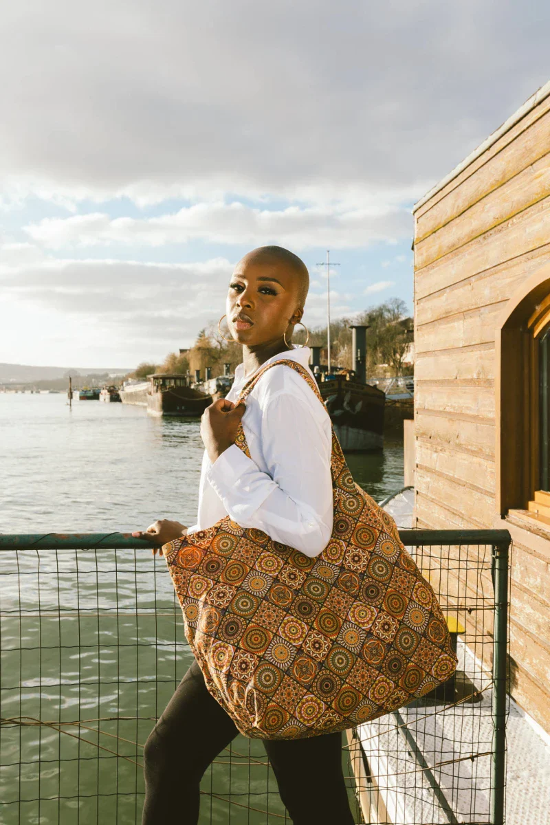 Sac réversible imprimé marron et orange en coton bio - Image 6