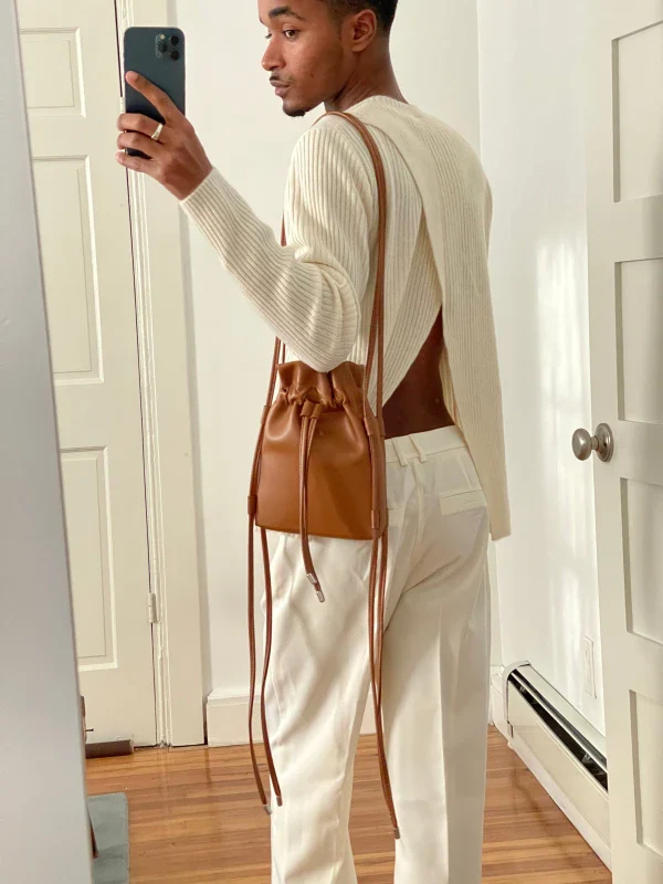 Sac Sling Pouch en cuir vegan Camel - Image 11