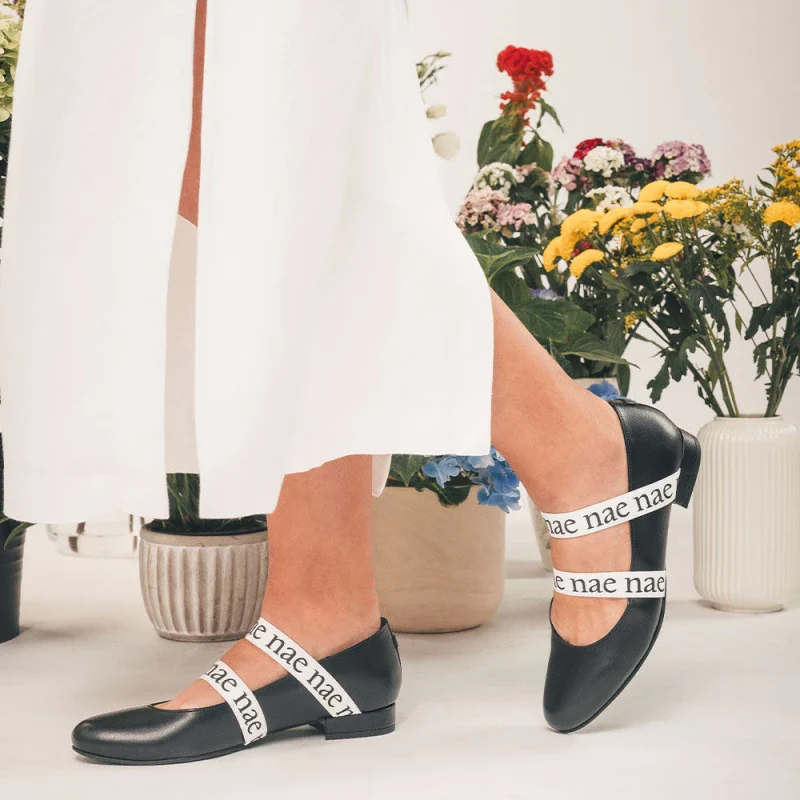 Sandales Ballerines Plates Vegan en Cuir de Pomme Noir - Image 2