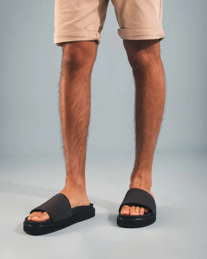 Sandales Black Vegan - Fait Main en Microfibres Écologiques - Okina - Image 2