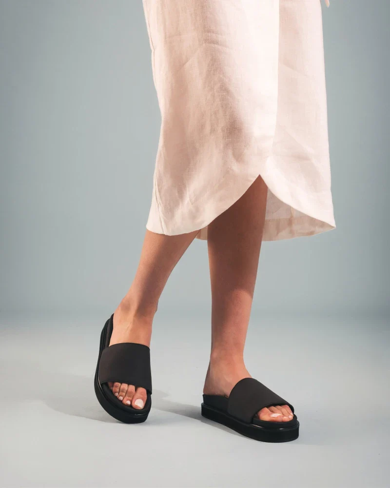 Sandales Black Vegan - Fait Main en Microfibres Écologiques - Okina - Image 3